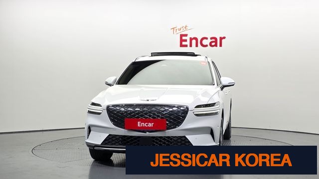 2022 Genesis Electrified GV70 - Thumbnail 13