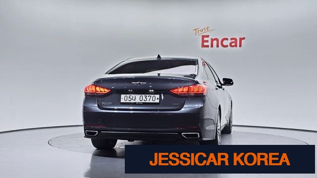 2016 Hyundai Genesis DH - Thumbnail 2