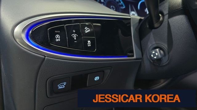 2023 Genesis GV70 - Thumbnail 3