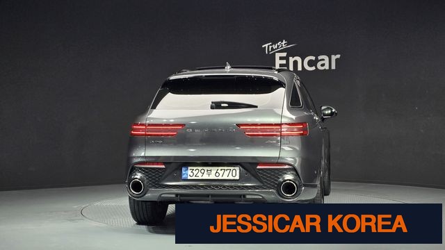 2023 Genesis GV70 - Thumbnail 13
