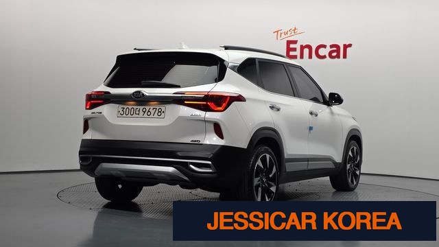 2021 Kia Seltos - Thumbnail 4