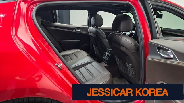 2019 Kia Stinger - Thumbnail 4