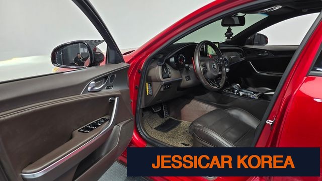2019 Kia Stinger - Thumbnail 16