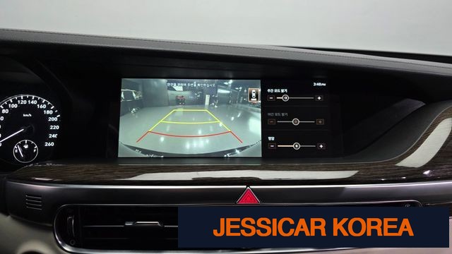 2021 Genesis G90 - Thumbnail 10