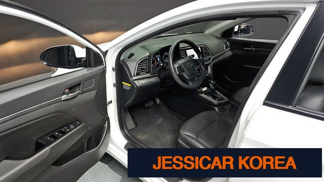 2018 Hyundai Avante AD - Thumbnail 3