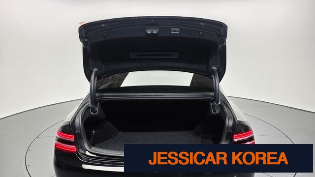 2022 Genesis G80 (RG3) - Thumbnail 3