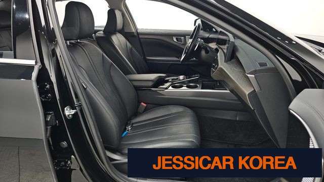 2023 Kia K8 - Thumbnail 9