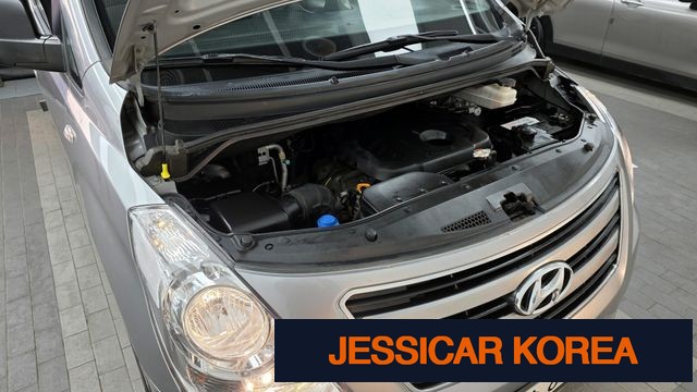2016 Hyundai Grand Starex - Thumbnail 2