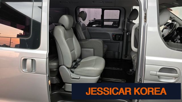 2016 Hyundai Grand Starex - Thumbnail 8
