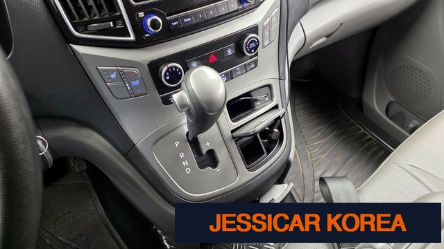 2016 Hyundai Grand Starex - Thumbnail 12