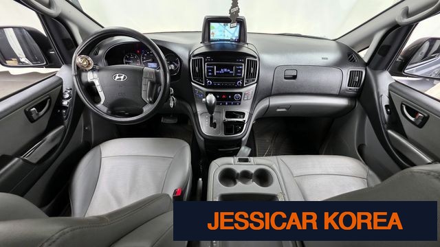 2016 Hyundai Grand Starex - Thumbnail 17