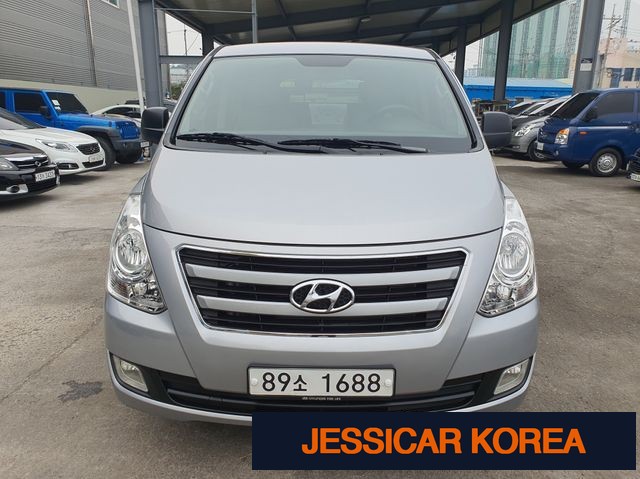 2017 Hyundai Grand Starex - Thumbnail 2