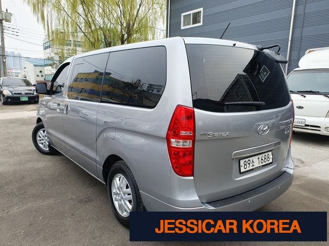 2017 Hyundai Grand Starex - Thumbnail 9