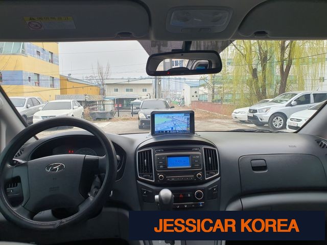 2017 Hyundai Grand Starex - Thumbnail 12