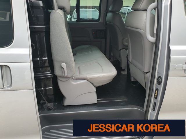 2017 Hyundai Grand Starex - Thumbnail 14