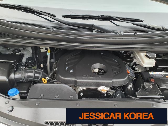2017 Hyundai Grand Starex - Thumbnail 15