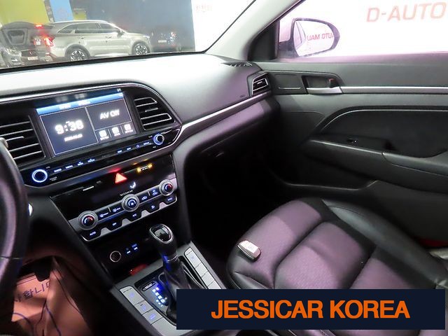2020 Hyundai The New Avante AD - Thumbnail 12