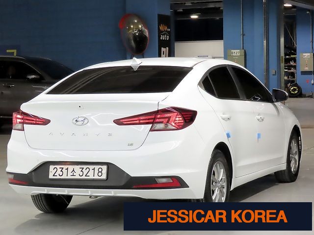 2020 Hyundai The New Avante AD - Thumbnail 15