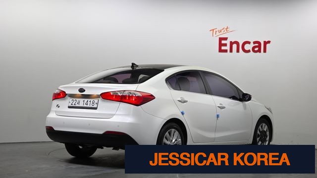 2015 Kia K3 - Thumbnail 8