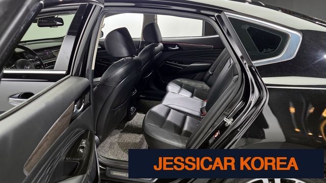 2020 Kia K7 Premier - Thumbnail 18