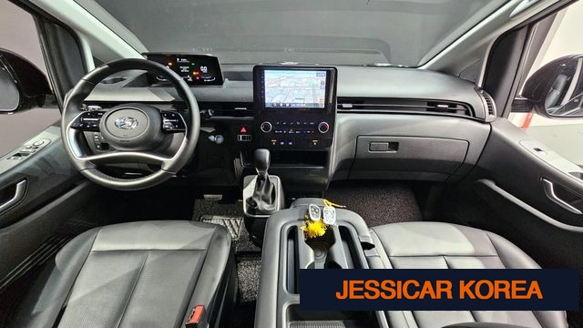 2023 Hyundai Staria - Thumbnail 6