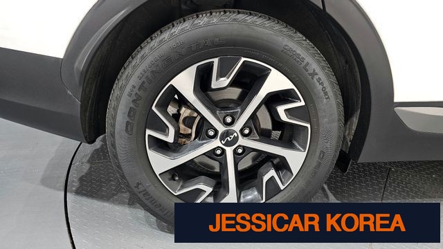 2022 Kia Sportage 5th generation hybrid - Thumbnail 6