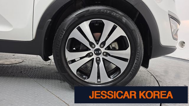 2013 Kia Sportage R - Thumbnail 8