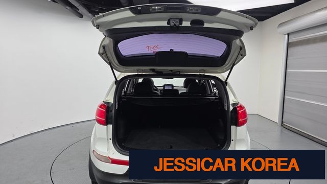 2013 Kia Sportage R - Thumbnail 16