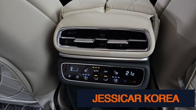 2025 Genesis GV80 - Thumbnail 9