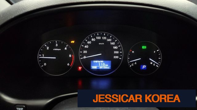 2021 Hyundai The New Grand Starex - Thumbnail 4