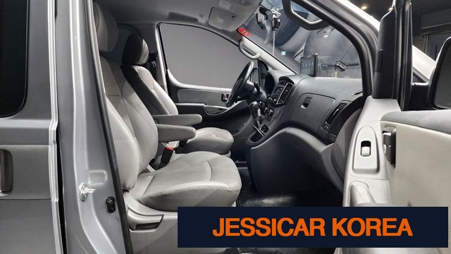 2021 Hyundai The New Grand Starex - Thumbnail 9