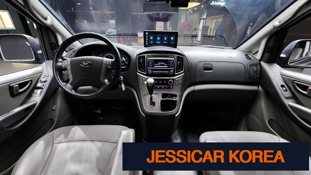2021 Hyundai The New Grand Starex - Thumbnail 14