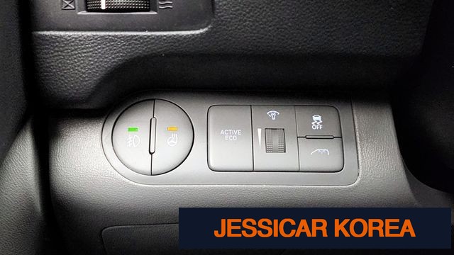 2021 Hyundai The New Grand Starex - Thumbnail 20