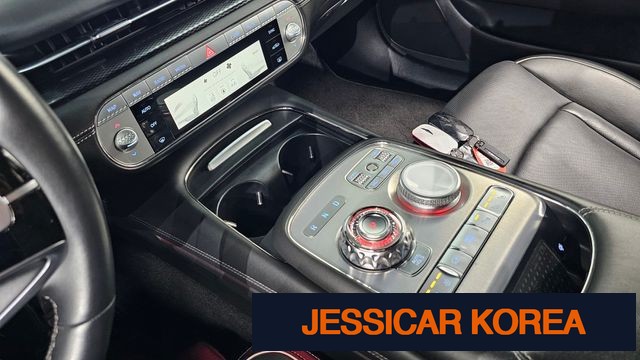 2022 Genesis G90 (RS4) - Thumbnail 4