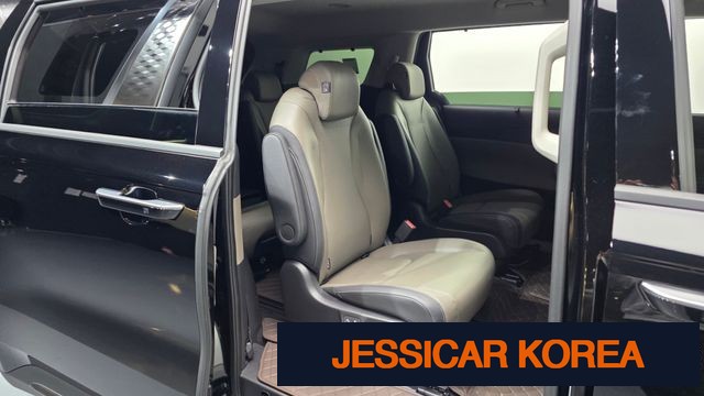 2025 Kia The New Carnival 4th generation - Thumbnail 10