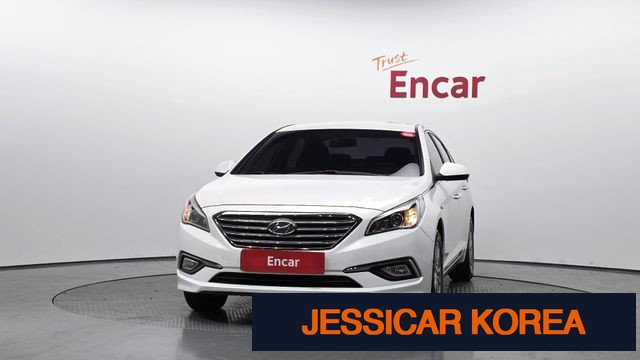 2015 Hyundai LF Sonata - Thumbnail 17