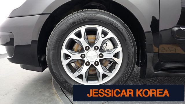 2014 Kia Carnival R - Thumbnail 3