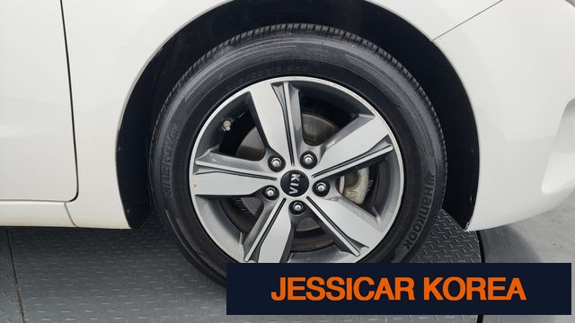 2018 Kia The New K3 - Thumbnail 6