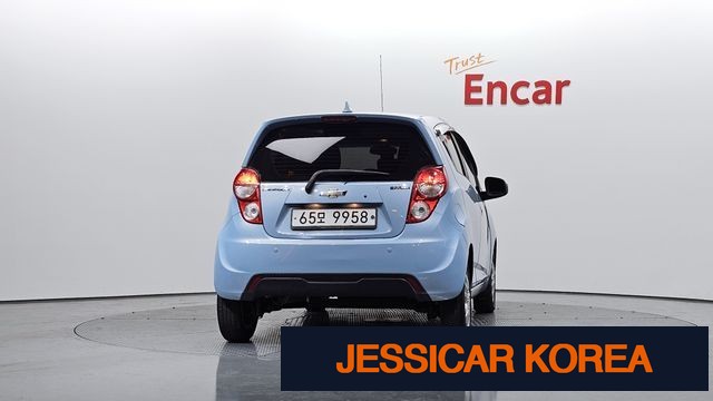 2014 Chevrolet Spark - Thumbnail 3