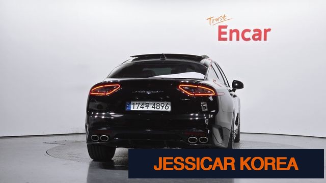 2018 Kia Stinger - Thumbnail 10