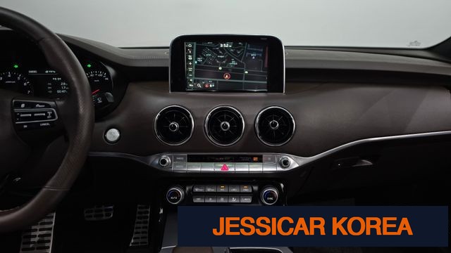 2018 Kia Stinger - Thumbnail 15