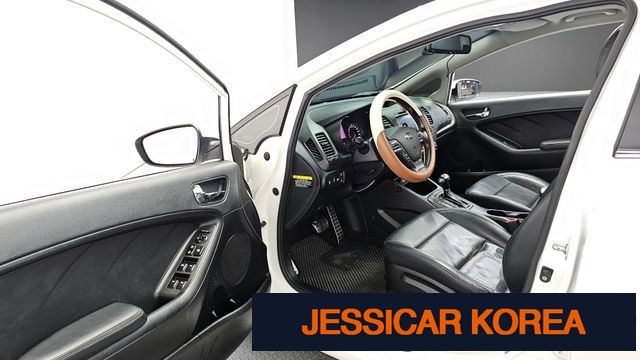 2015 Kia K3 - Thumbnail 17