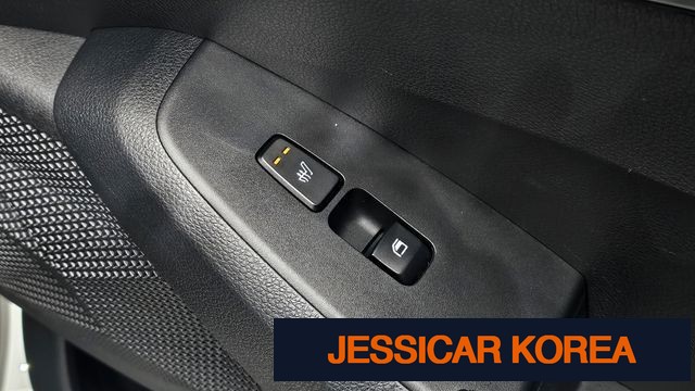 2020 Kia Seltos - Thumbnail 12