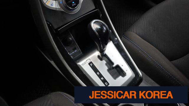 2012 Hyundai Avante MD - Thumbnail 14