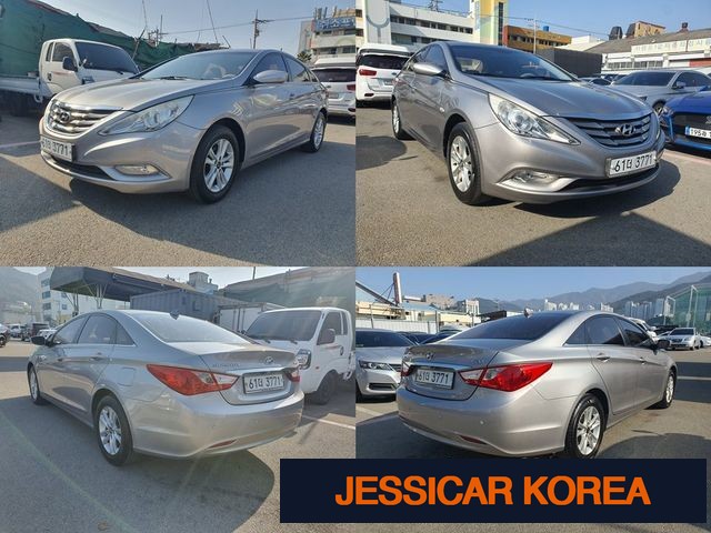 2010 Hyundai YF Sonata - Thumbnail 12