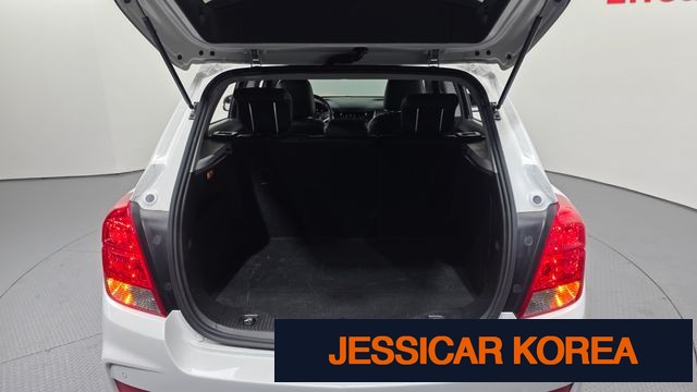 2019 Chevrolet The New Trax - Thumbnail 3