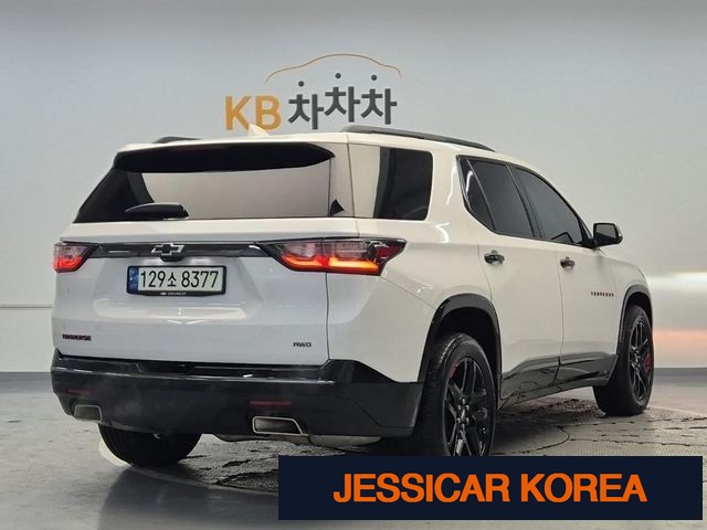 2020 Chevrolet Traverse - Thumbnail 3