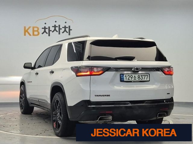 2020 Chevrolet Traverse - Thumbnail 17
