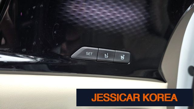 2021 Kia Carnival 4th Gen - Thumbnail 2