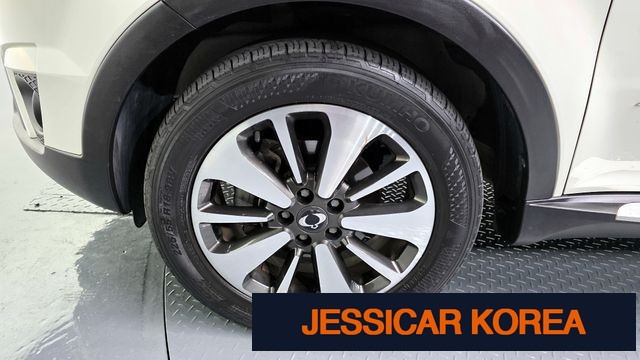 2014 KG Mobility New Korando C - Thumbnail 13